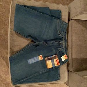 Men's wranglers 34x32 straight